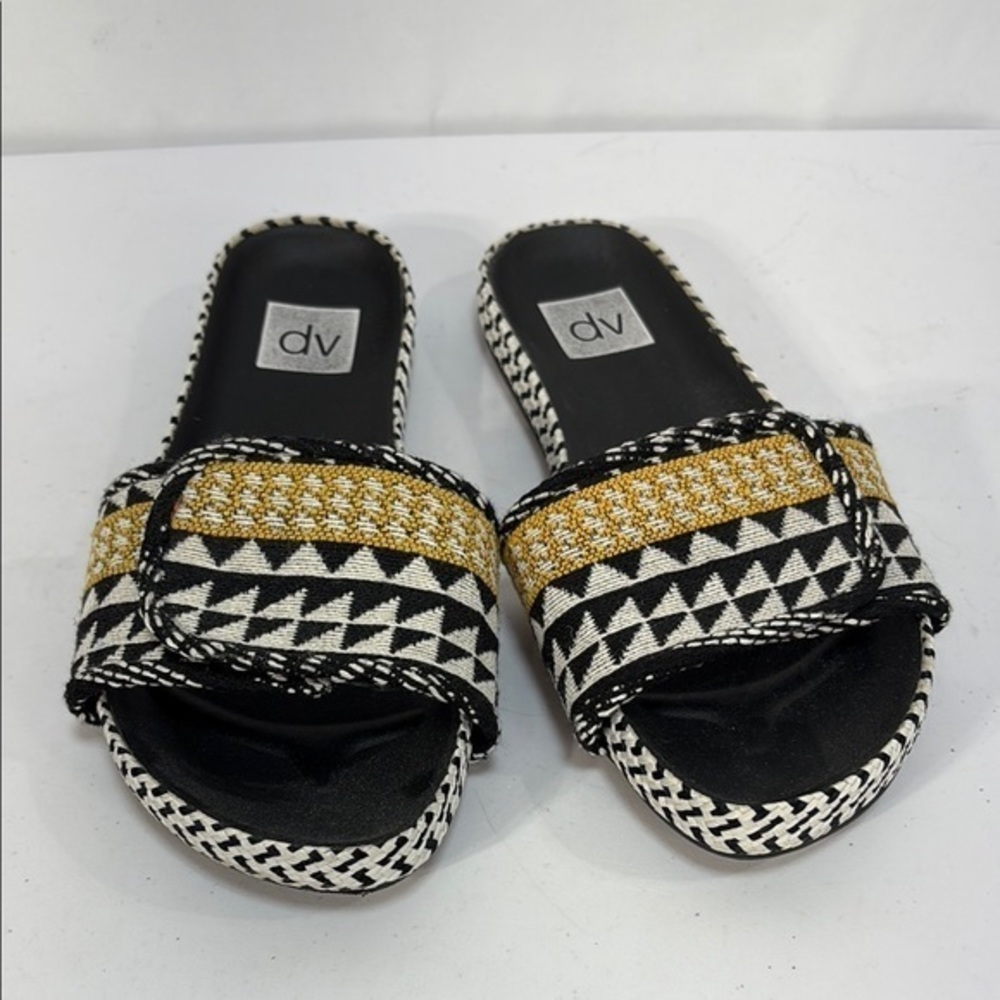 ☘️DV by target Black and Gold Sandals printed fabric with Chic Slip-On Design